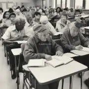 当前有哪些已有的学生养老服务模式方案或是实践案例可供参考学习借鉴吗？