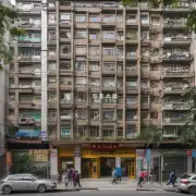 在上海市内有哪些优秀的老年公寓或社区中心可以供老人居住或者参加活动呢？